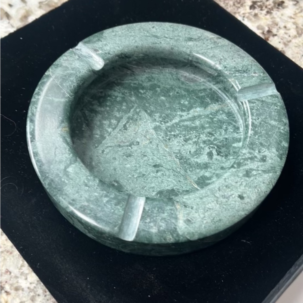 New Green Marble Ash Tray with gift box.